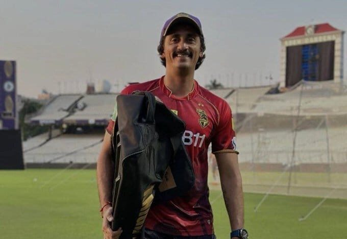 Omkar Salvi, new RCB bowling coach, at a training session