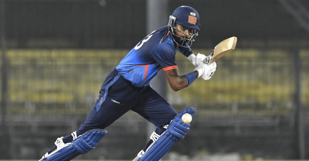 Hardik Pandya Smashes 4 Sixes in One Over in Syed Mushtaq Ali Trophy