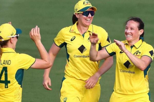 Megan Schutt's Five Wickets Lead Australia to 1-0 ODI Win Over India.