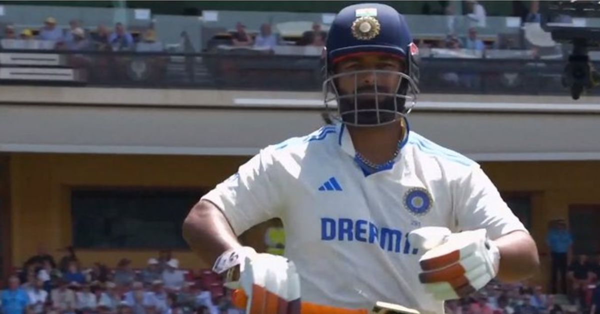 Mitchell Starc's Stunning Delivery Dismisses Rishabh Pant, India Near Defeat.