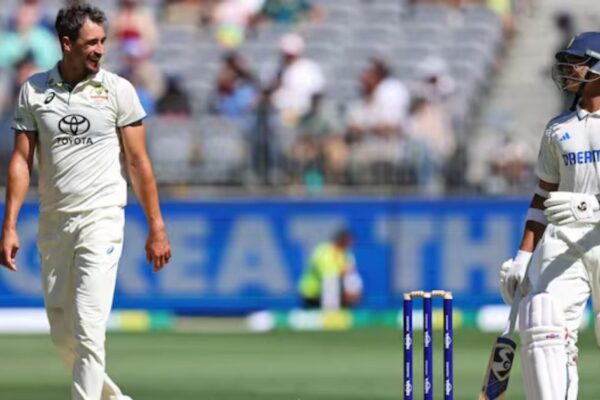 Yashasvi Jaiswal Sledges Mitchell Starc: Alastair Cook Praises His Confidence