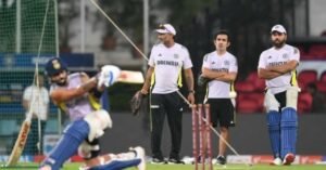 Mohammed Shami Faces Fitness Issues, Departs After Three Overs in 1st ODI vs. England 1 Mohammed Shami Faces Fitness Issues, Departs After Three Overs in 1st ODI vs. England